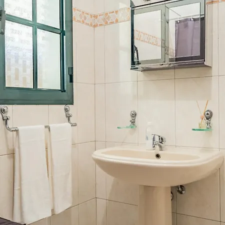 Дом отдыха The Balcony - By Wehost *