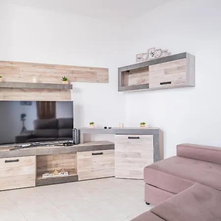 Дом отдыха The Balcony - By Wehost *