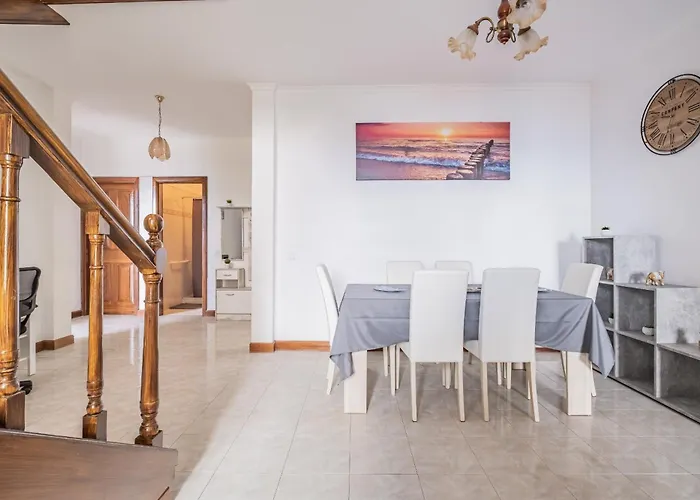 The Balcony - By Wehost Holiday home